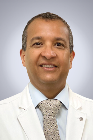 Centeno, Robert [White Lab Coat] web